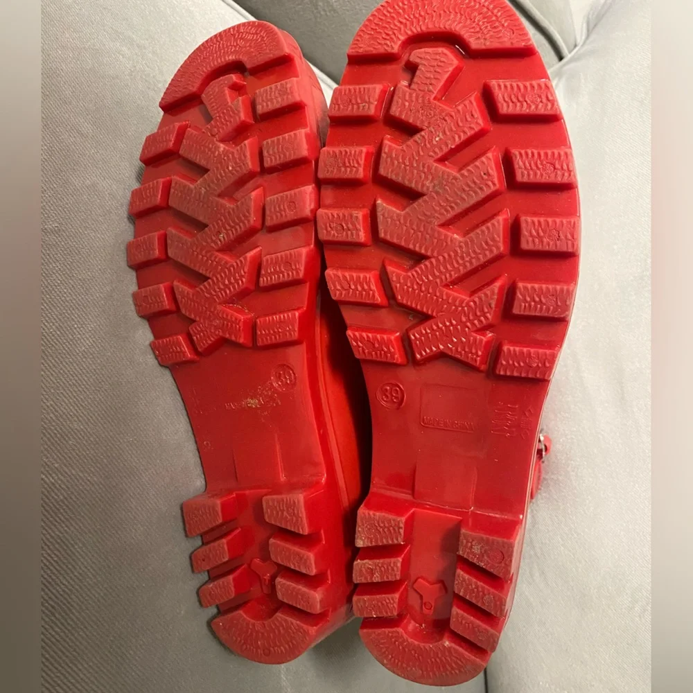 Women’s Rain Boots - Picture 4 of 5